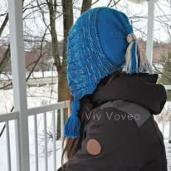 VivVoveo 100% ALPACA wool hat. OOAK and NWT. Handknit in Canada. UnisexTurquoise - Picture 1 of 8